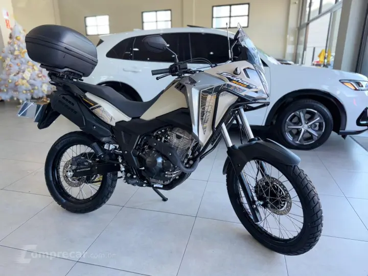 XRE SAHARA 300 ADVENTURE