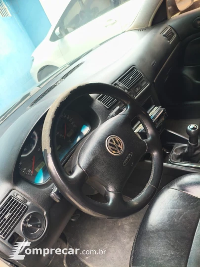 GOLF 2.0 MI 8V