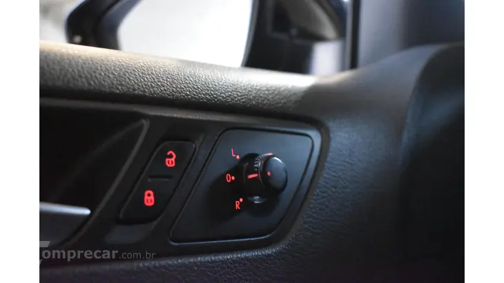 JETTA - 2.0 COMFORTLINE 4P MANUAL