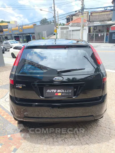 FIESTA 1.6 MPI Class Hatch 8V