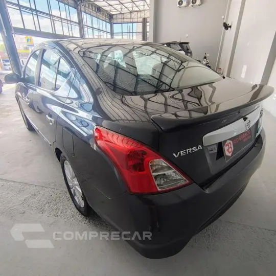 VERSA UNIQUE 1.6 16V FLEXSTART 4P AUT.