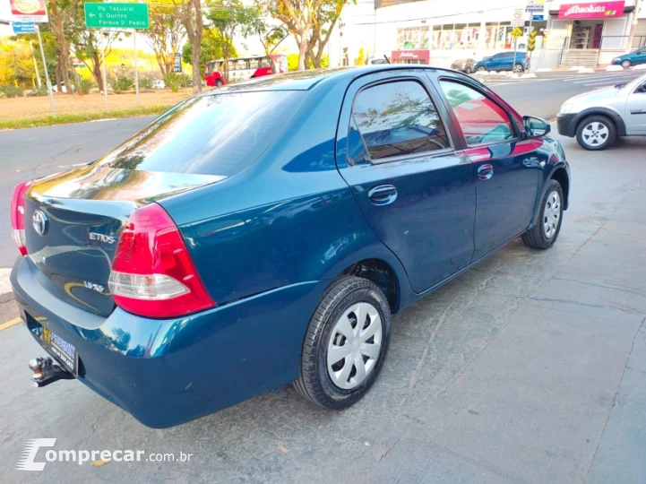ETIOS 1.5 XS Sedan 16V