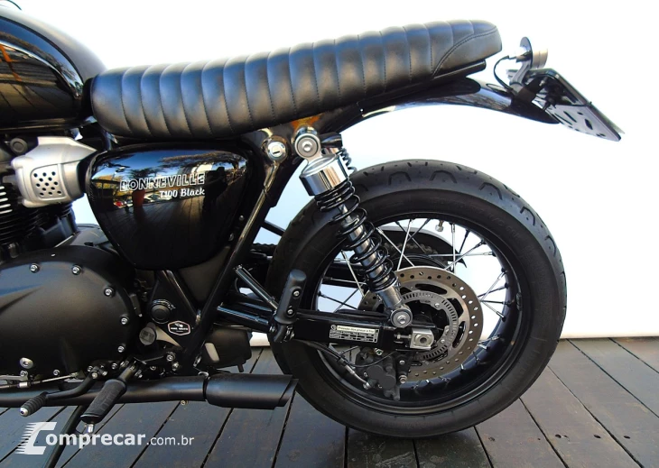 TRIUMPH BONNEVILLE T100 BLACK 900