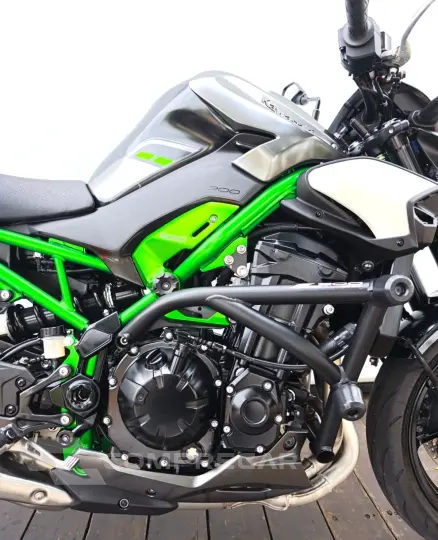 KAWASAKI Z900