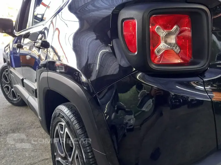 Renegade 1.8 16V Flex Longitude 4P Automático