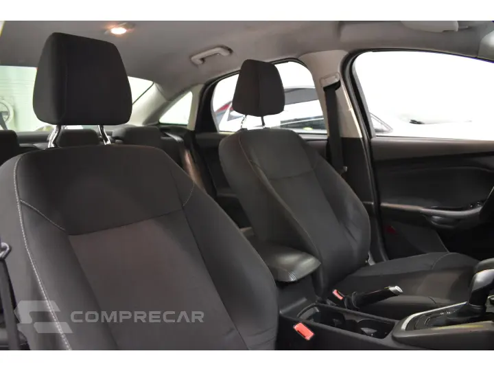 FOCUS 2.0 SE FASTBACK 16V FLEX 4P POWERSHIFT