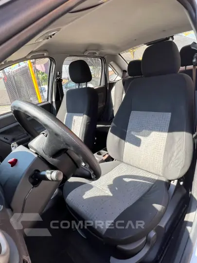 FIESTA 1.6 MPI Class Sedan 8V