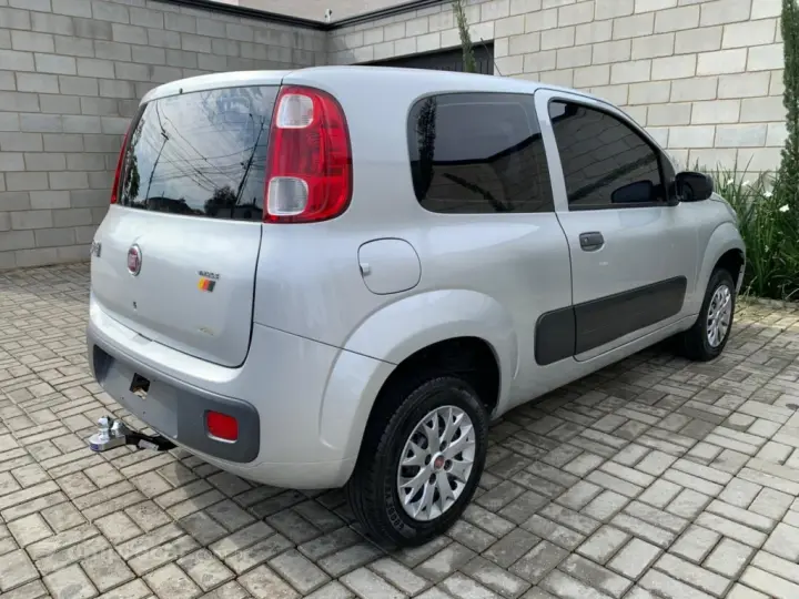 UNO 1.0 EVO VIVACE 8V FLEX 2P MANUAL