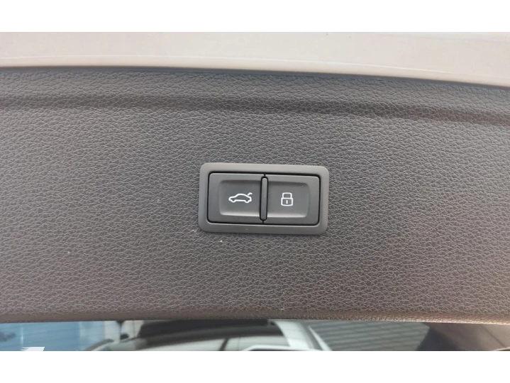 Q5 2.0 55 TFSIE PHEV PERFORMANCE QUATTRO S TRONIC