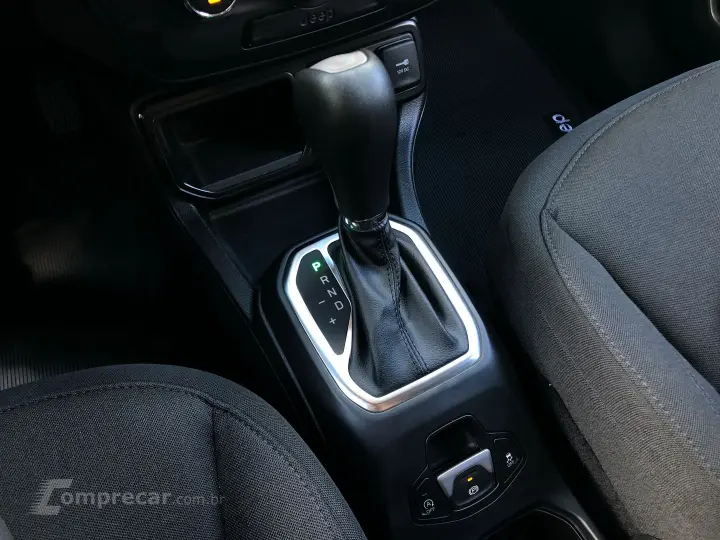 Renegade 1.8 16V Flex 4P Automático