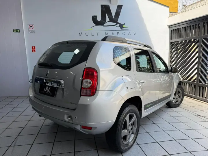 DUSTER 2.0 Tech Road II 4X2 16V