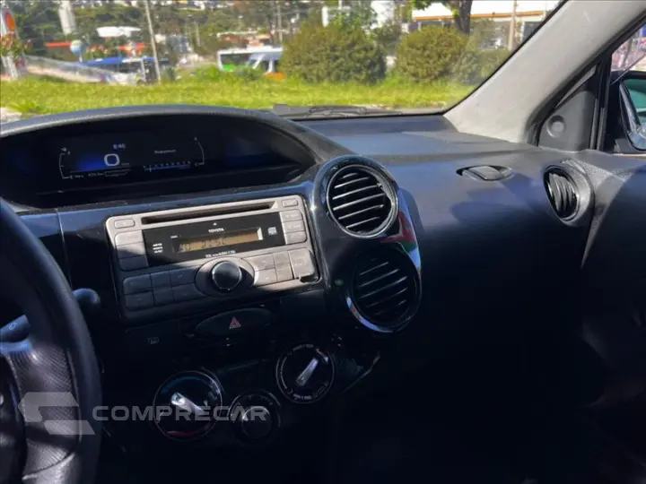 ETIOS 1.5 X Sedan 16V