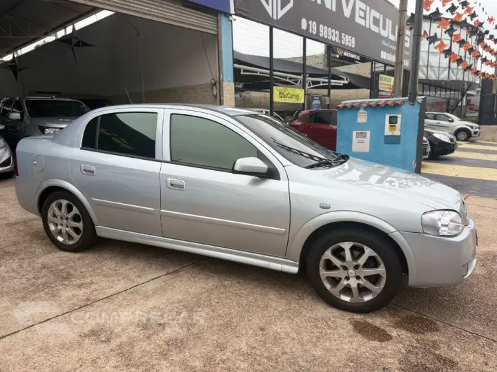 Astra Sed. Advant. 2.0 8V MPFI FlexP. 4p