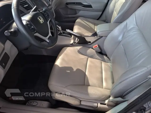 CIVIC - 1.8 EXS 16V 4P AUTOMÁTICO