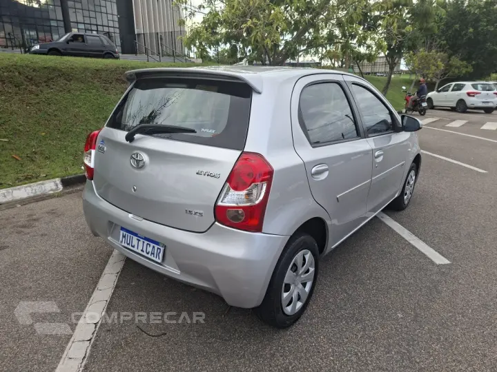 ETIOS 1.5 XS 16V FLEX 4P MANUAL
