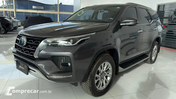SW4 SRX 2.8 turbodiesel 5L 4x4 (Aut)