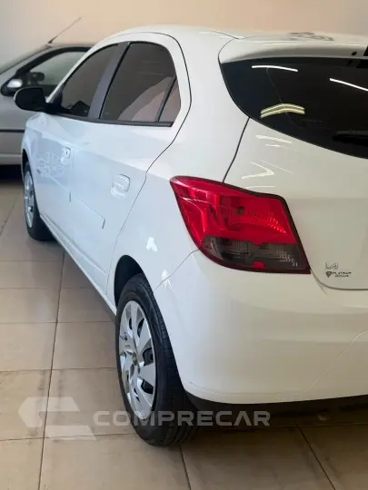 ONIX HATCH LT 1.4 8V FlexPower 5p Mec.