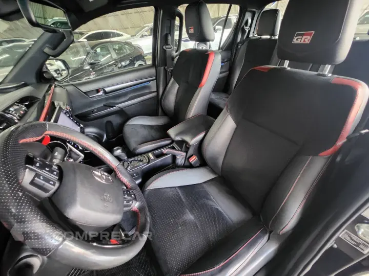 HILUX 2.8 D-4D TURBO DIESEL CD GR-S 4X4 AUTOMÁTICO