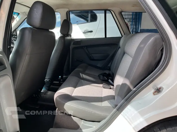 PARATI 1.6 C 8V