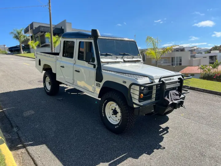 DEFENDER 2.5 SW HCPU 130 4X4 TURBO DIESEL 4P MANUAL