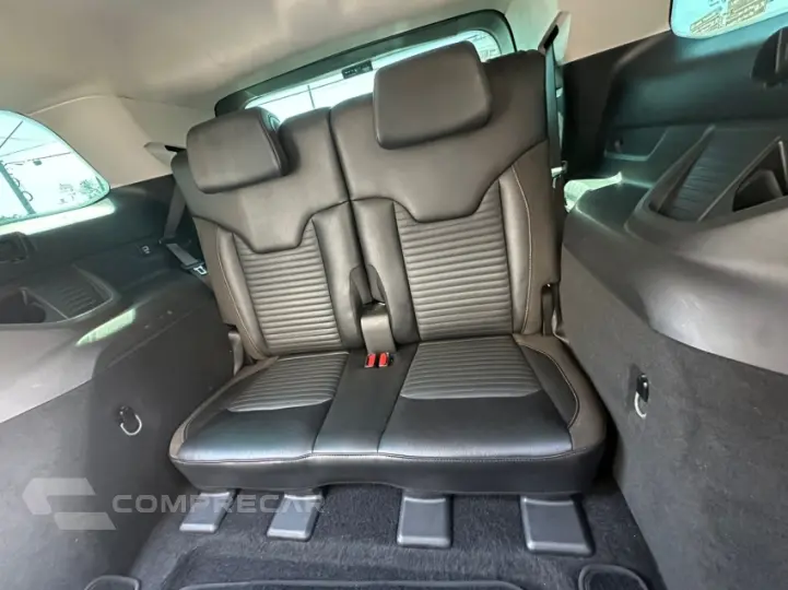 COMMANDER 1.3 T270 Turbo Limited