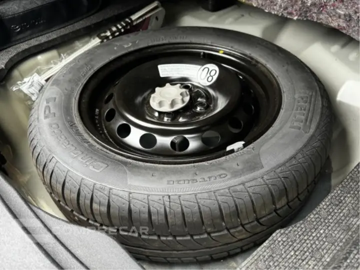 YARIS 1.5 16V FLEX SEDAN XL PLUS TECH MULTIDRIVE