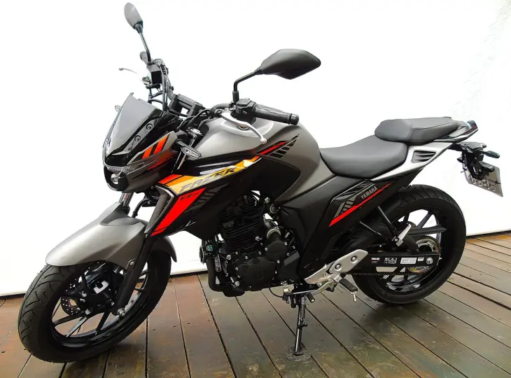 YAMAHA FZ25 FAZER CONNECTED ABS