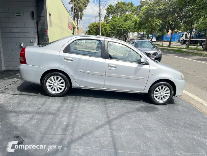 ETIOS XLS Sedan 1.5 Flex 16V 4p Mec.