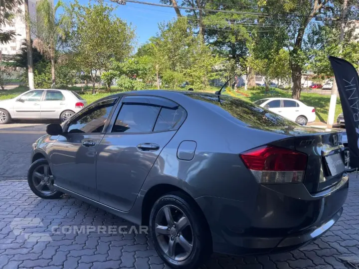 CITY Sedan LX 1.5 Flex 16V 4p Mec.