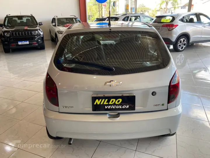 CELTA 1.0 MPFI LT 8V