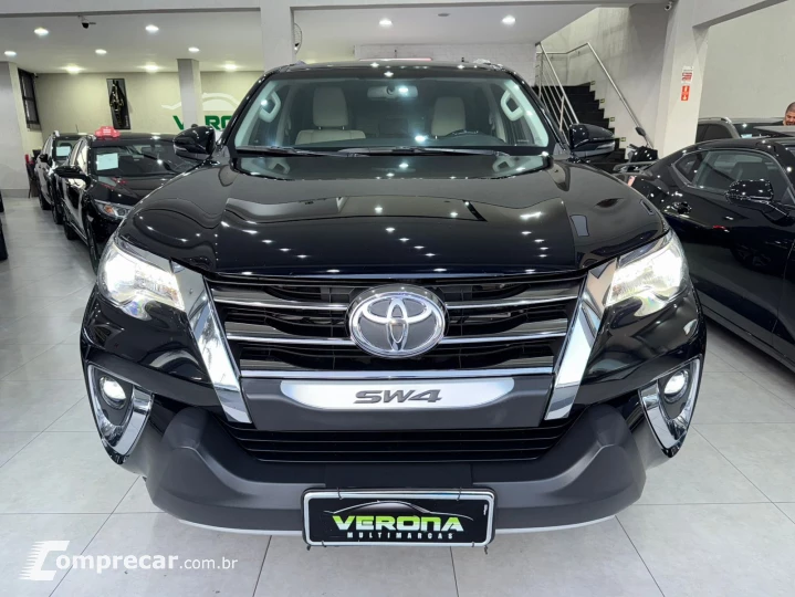 HILUX SW4 2.8 D-4d Turbo Diamond 7L