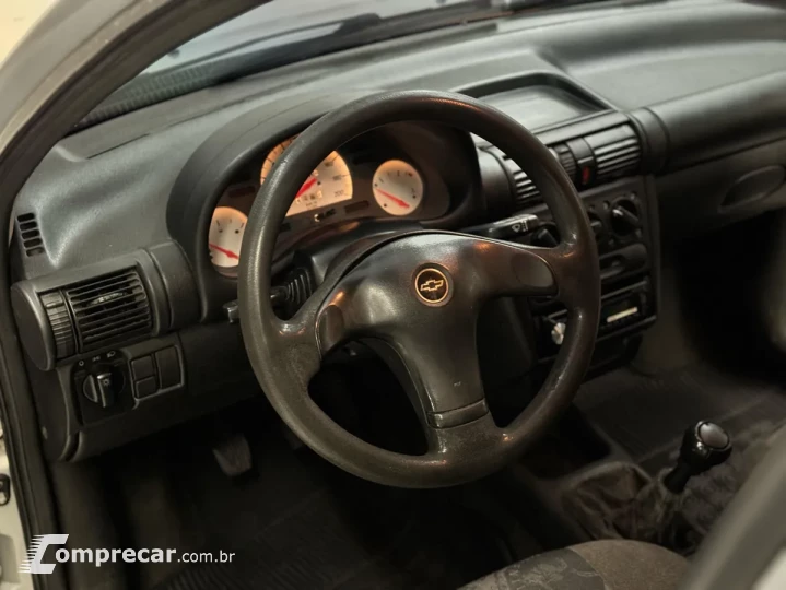 CORSA 1.0 EFI Wind Super 8V