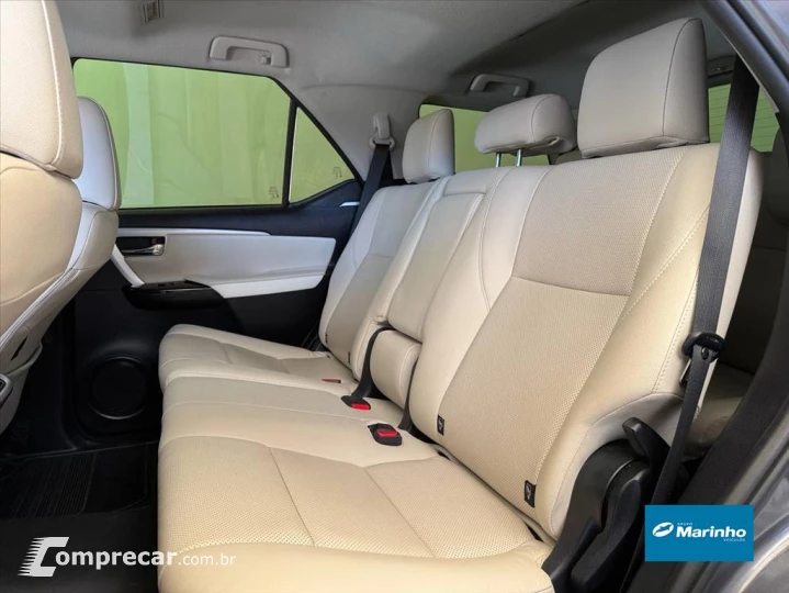 HILUX SW4 2.8 SRX DIAMOND 4X4 7 LUGARES 16V TURBO