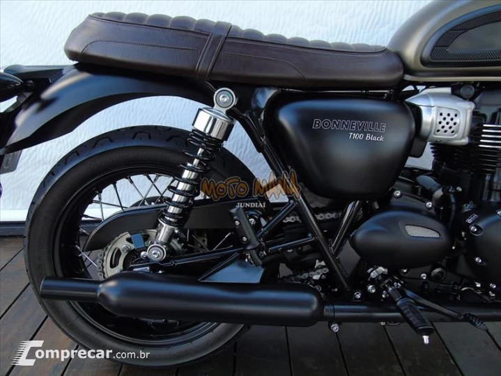 BONNEVILLE T100 BLACK 900