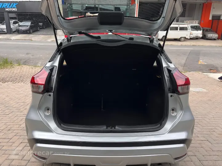 KICKS Exclusive 1.6 16V Flex Aut.