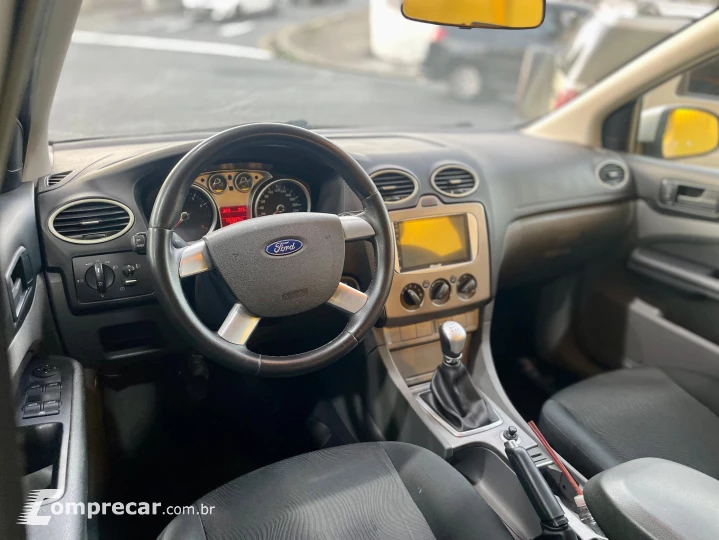 FOCUS 1.6 SE Hatch 16V