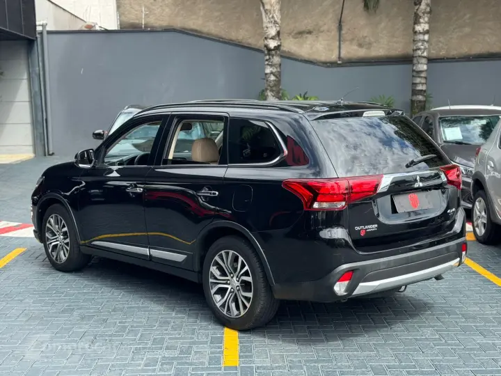 OUTLANDER 2.2 4X4 16V