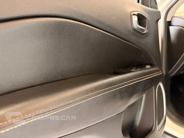 COMPASS 2.0 16V FLEX SPORT AUTOMÁTICO