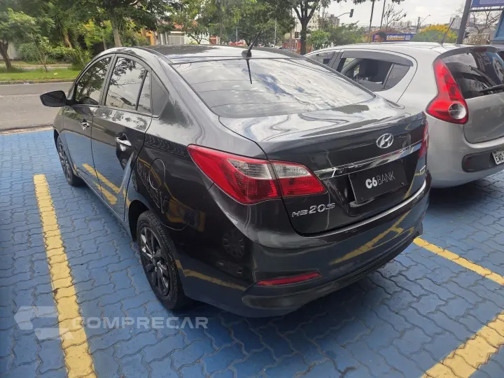 HB20S 1.6 COMFORT PLUS 16V FLEX 4P AUTOMÁTICO