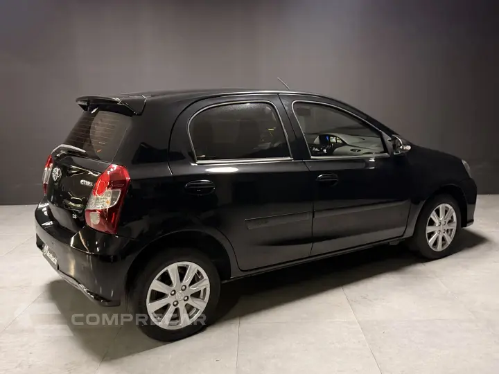 ETIOS 1.5 X PLUS 16V FLEX 4P AUTOMÁTICO