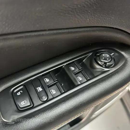 COMPASS LONGITUDE 2.0 4x2 Flex 16V Aut.