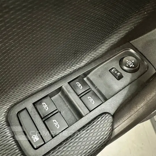 TRACKER LT 1.0 Turbo 12V Flex Aut.