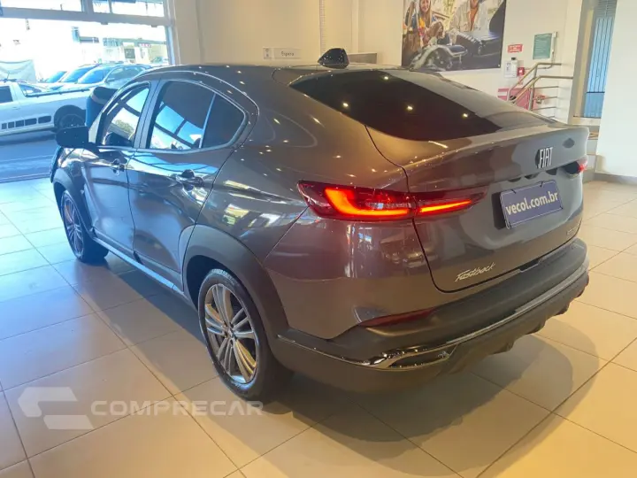 Fastback 1.0 12V 4P FLEX 200 TURBO AUTOMÁTICO CVT