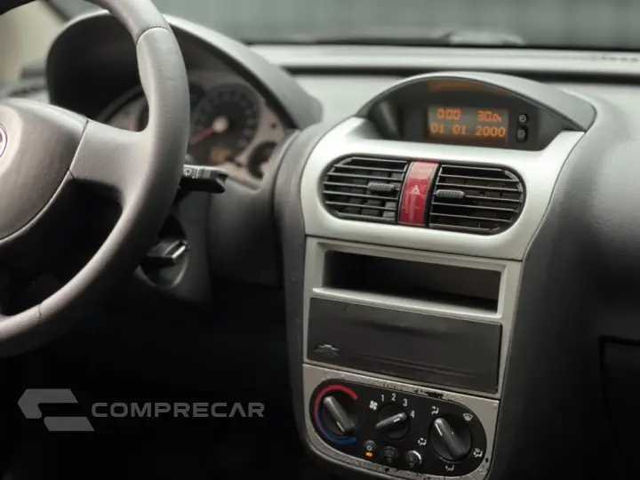 CORSA 1.4 MPFI PREMIUM SEDAN 8V FLEX 4P MANUAL