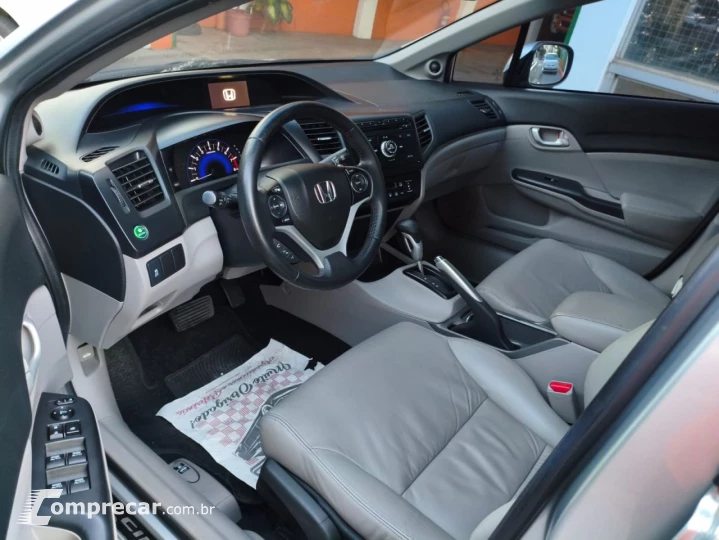 Civic 2.0 16V 4P LXR