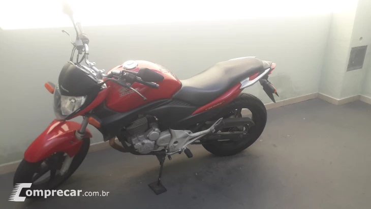 CB 300