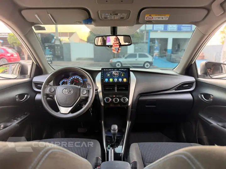 YARIS 1.5 16V Sedan XL