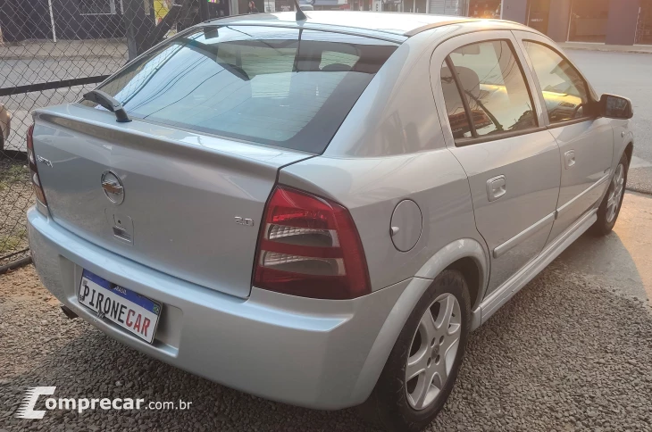 ASTRA 2.0 MPFI Advantage 8V