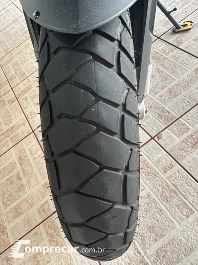 E 1250 Adventure Premium