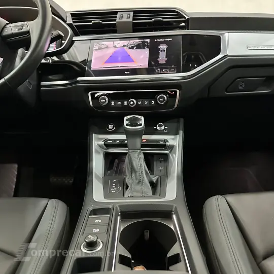 Q3 Performance 2.0 TFSI Tiptr. Quattro